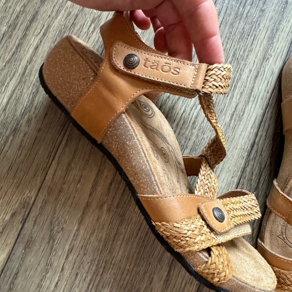 Taos adjustable sandals - Picture 2 of 4